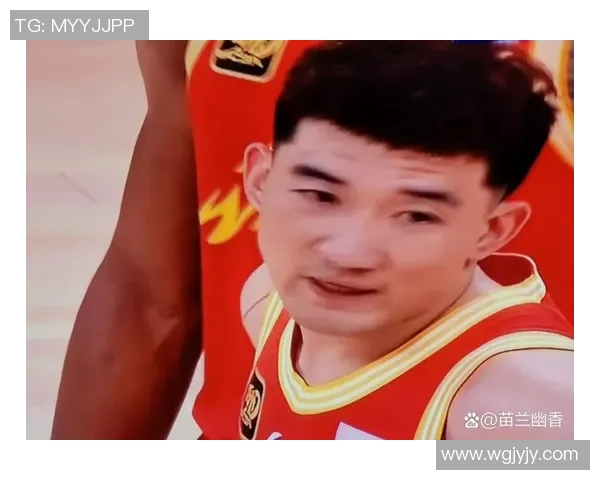 广厦队孙铭徽遭遇右脚跟骨骨折伤情预计缺阵一个月恢复期 广厦队孙铭徽遭遇右脚跟骨骨折伤情预计缺阵一个月恢复期